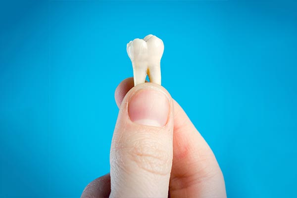 A General Dentist Helps You Decide Whether To Pull or Save a Tooth from Hemet Dental Center: Brian Stiewel DDS, INC. in Hemet, CA